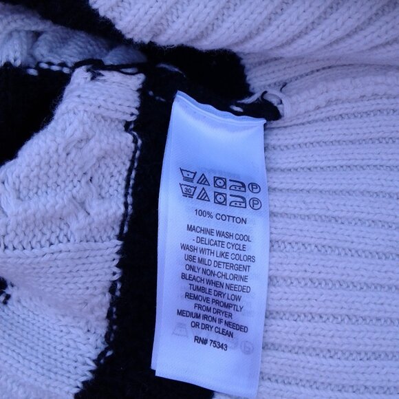 $5/25 Tahari Striped Sweater M - Picture 7 of 7